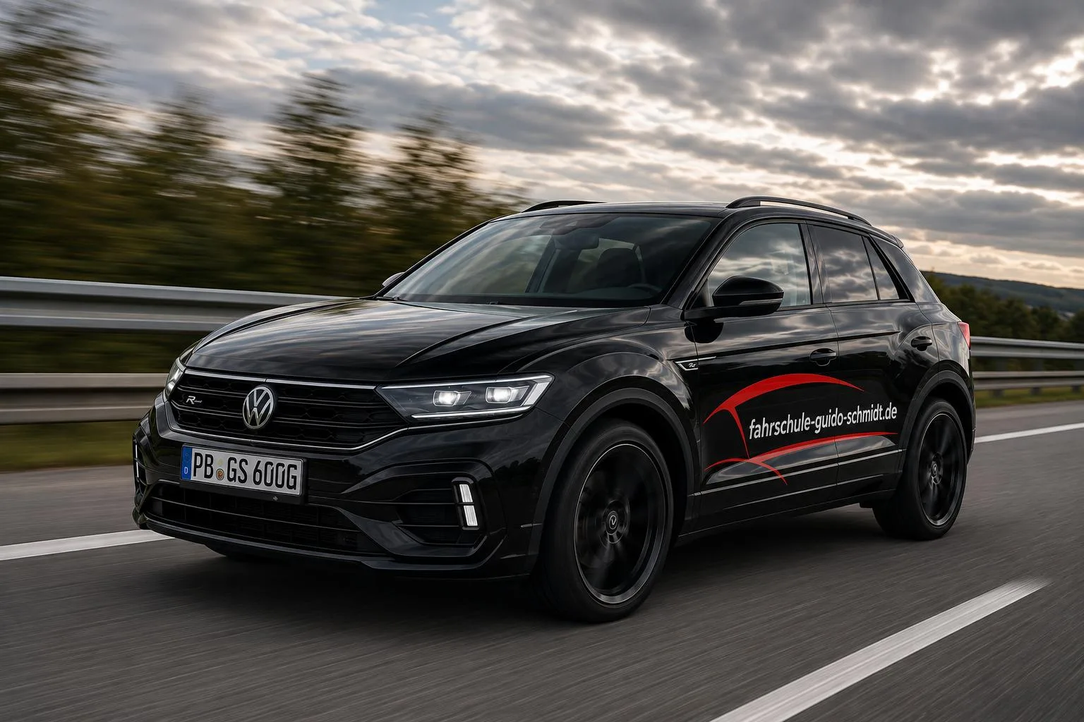 Fahrschulauto VW T-Roc der Fahrschule Guido Schmidt